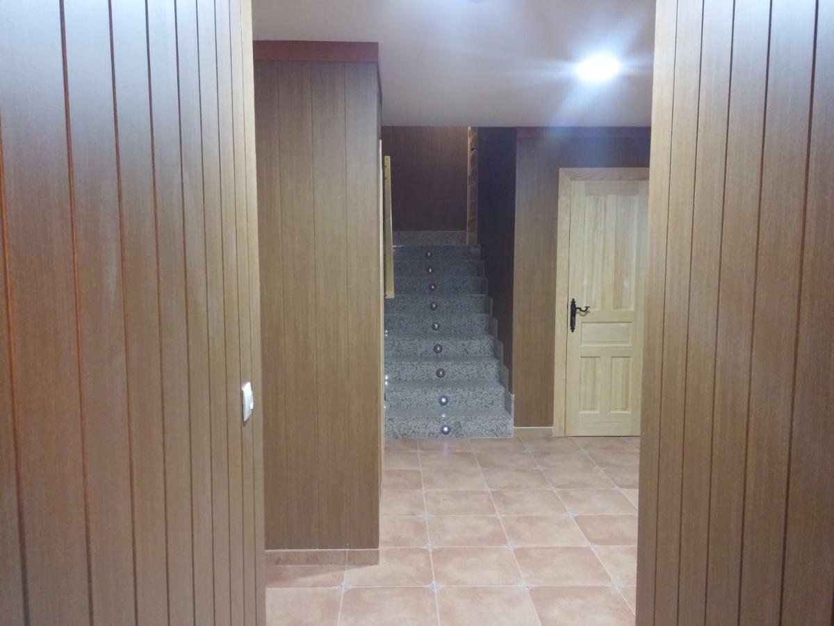 Hotel Rural Puerta De Caderechas Terminon Eksteriør bilde